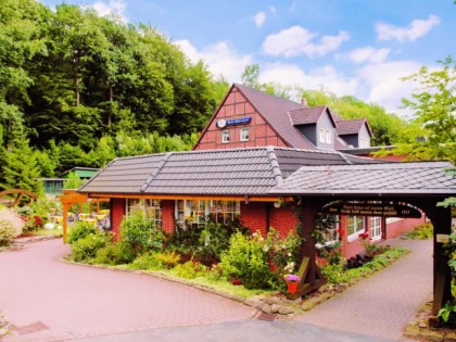 照片: Weinsch&amp;auml;nke Rohdental